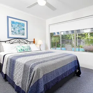 26 Witta Circle, Holiday home